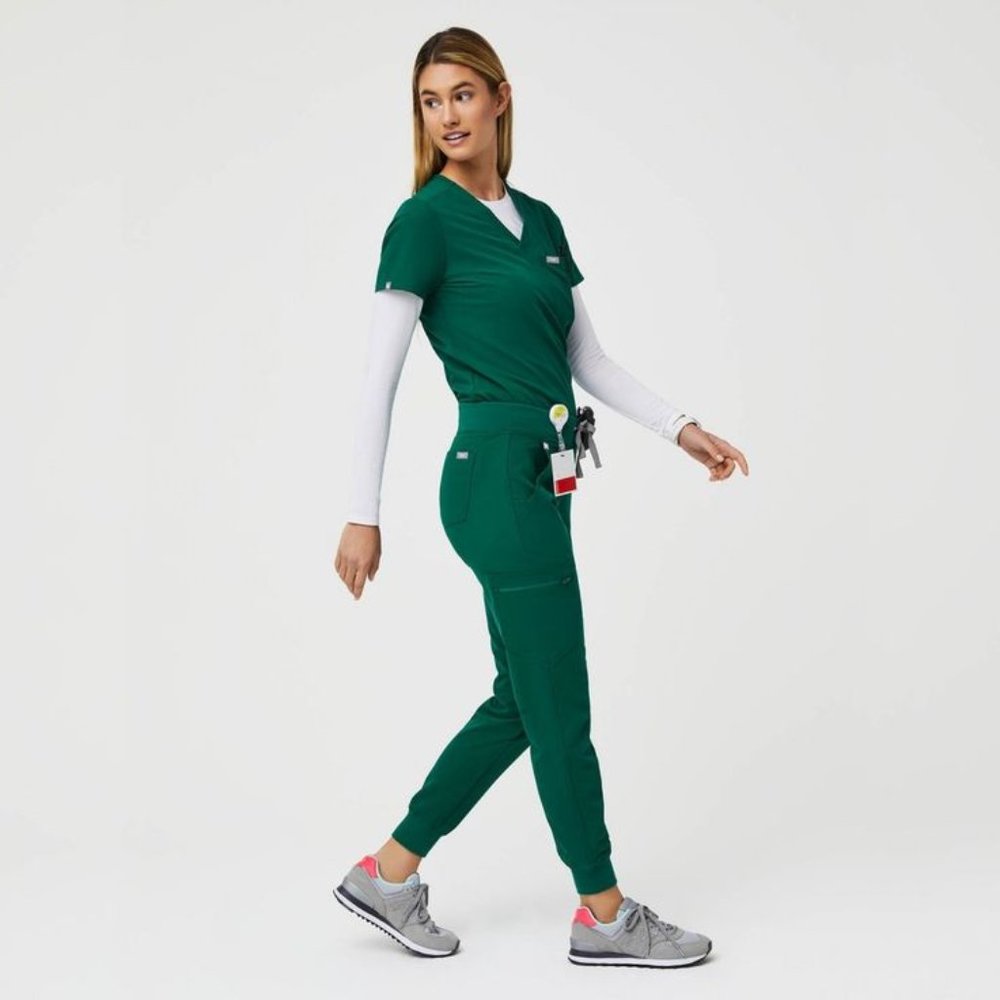 FIGS Zamora Jogger Hunter Green